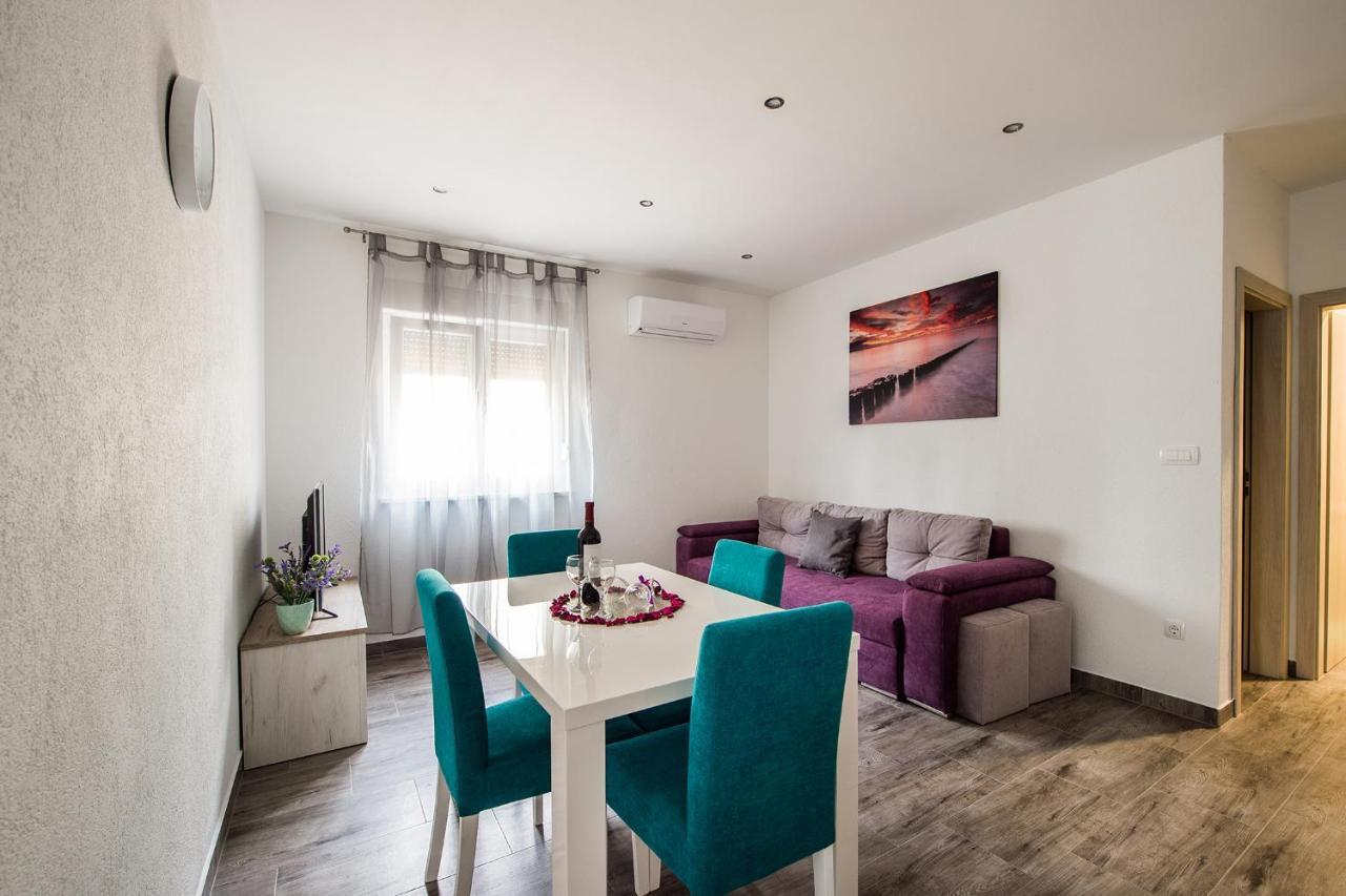 פודסטראנה Apartmani Brdar מראה חיצוני תמונה