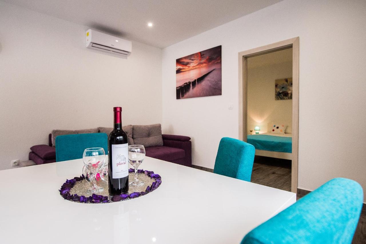 פודסטראנה Apartmani Brdar מראה חיצוני תמונה