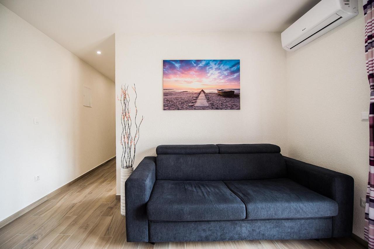 פודסטראנה Apartmani Brdar מראה חיצוני תמונה
