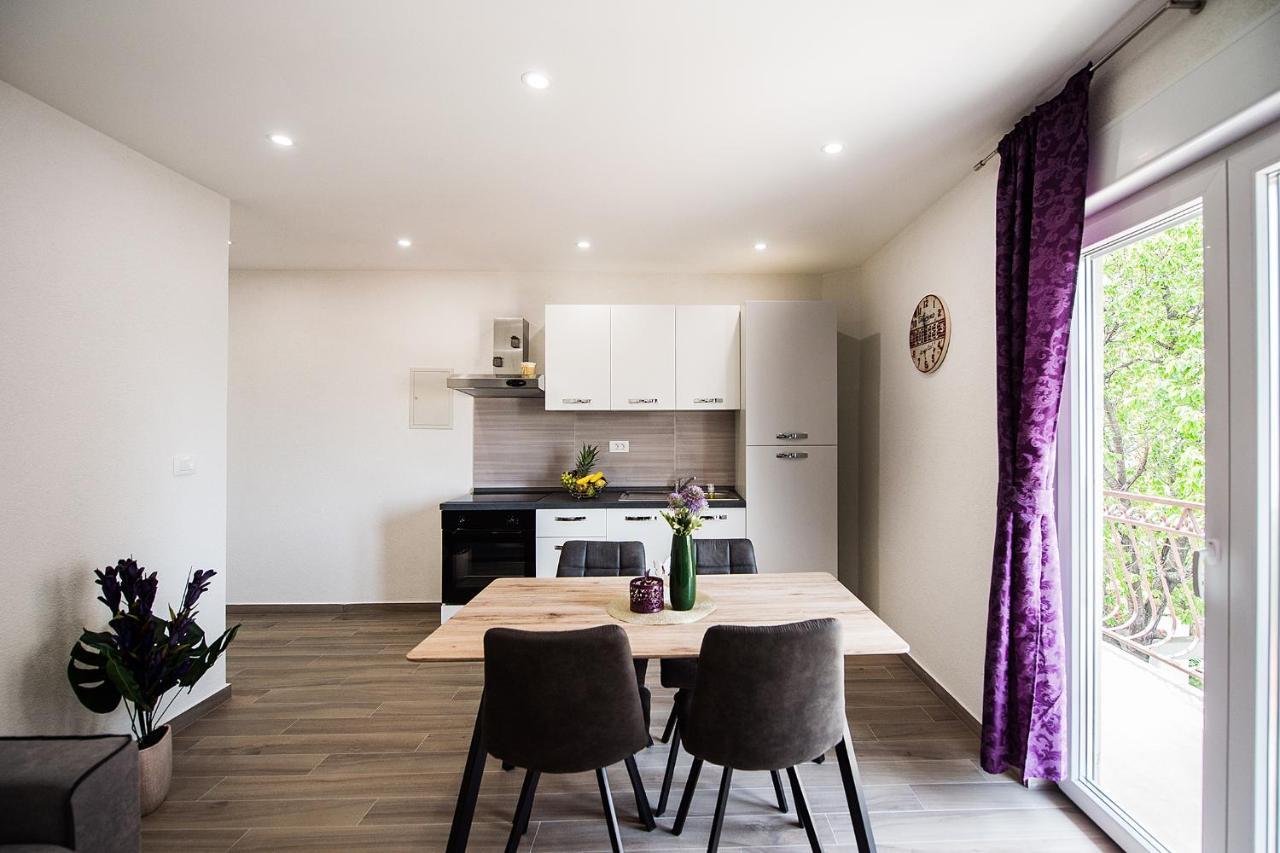 פודסטראנה Apartmani Brdar מראה חיצוני תמונה