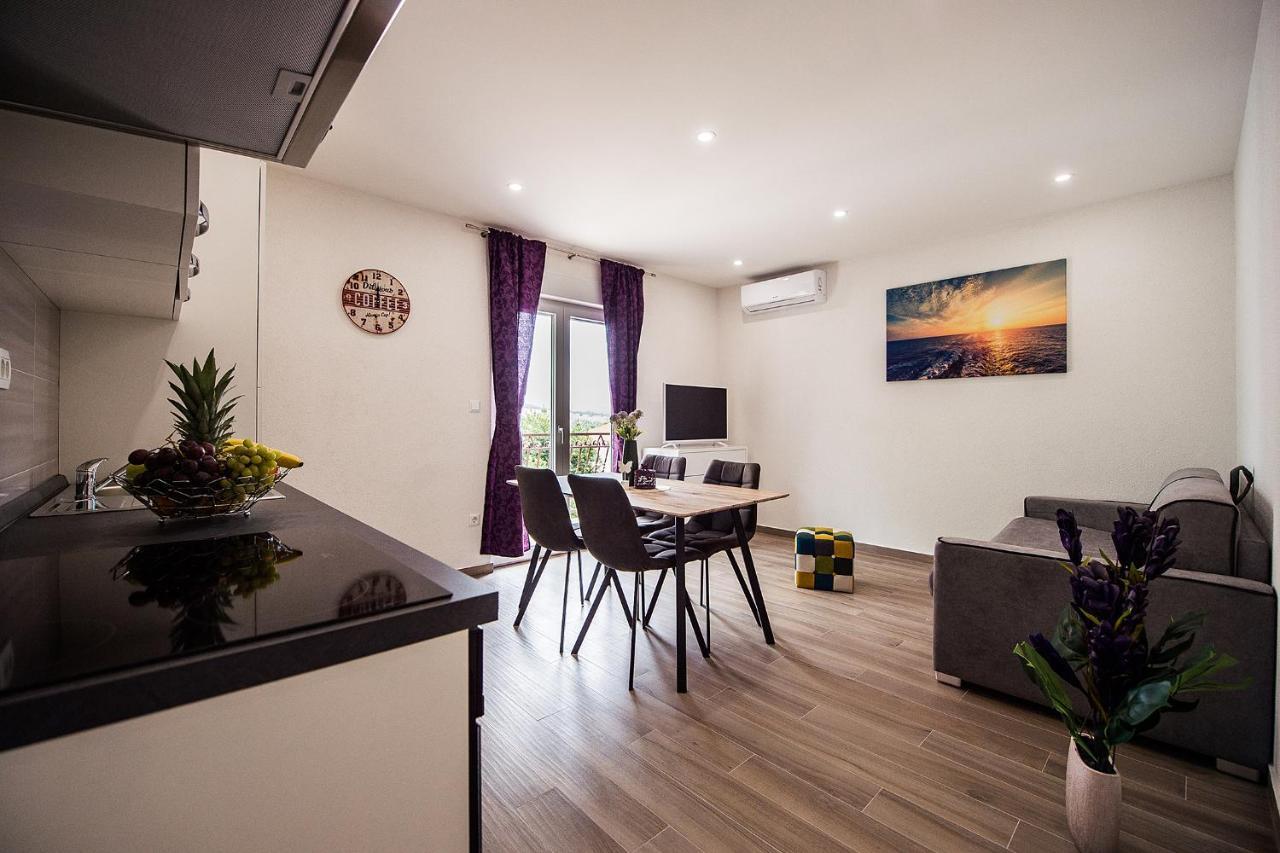 פודסטראנה Apartmani Brdar מראה חיצוני תמונה