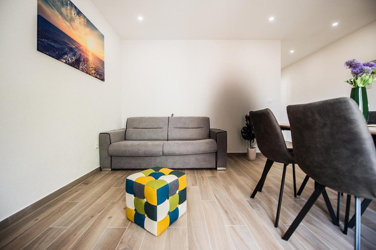 פודסטראנה Apartmani Brdar מראה חיצוני תמונה