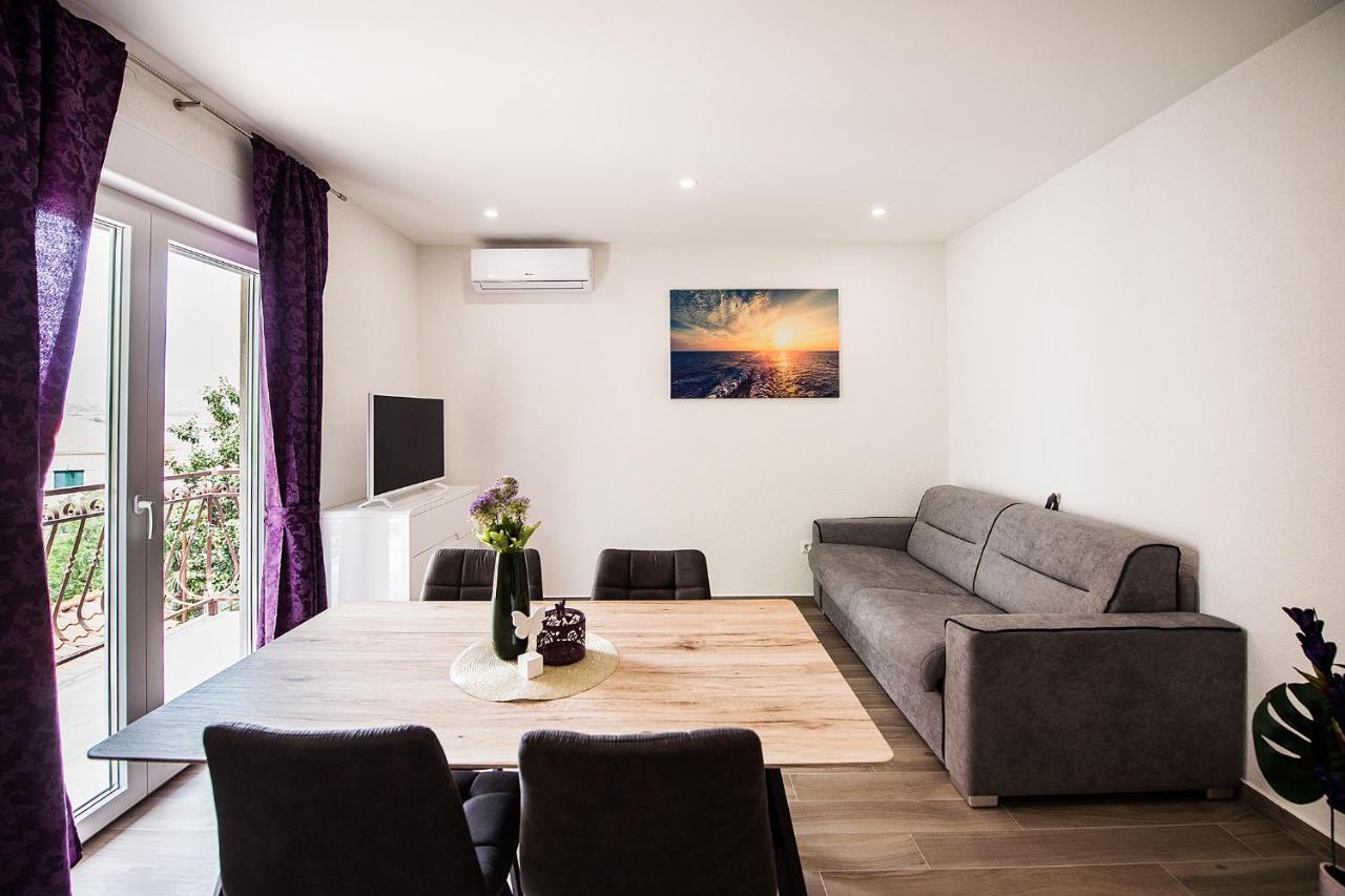 פודסטראנה Apartmani Brdar מראה חיצוני תמונה