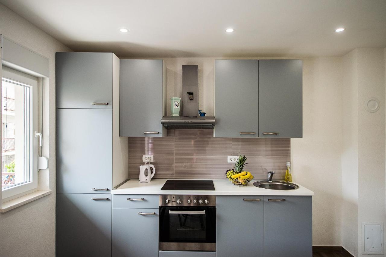 פודסטראנה Apartmani Brdar מראה חיצוני תמונה